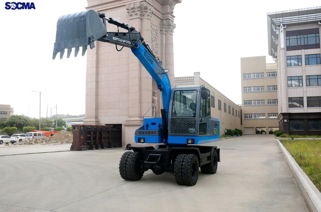 8T WHEEL EXCAVATOR