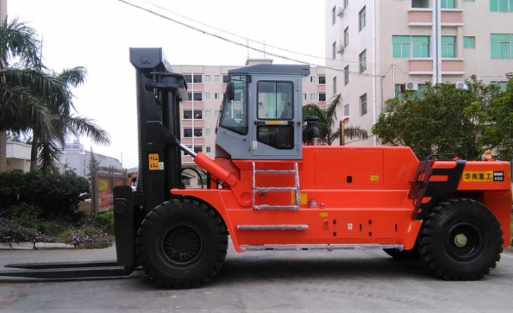 40T Counter Balanced Hnyav Tub Diesel Forklift Tsheb