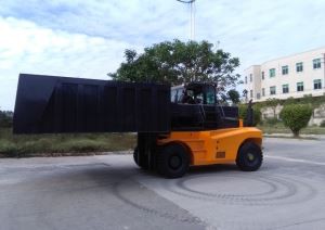 Txhuas Cov Hluav Taws Xob Rauv-Them Tsheb Los Ntawm SOCMA