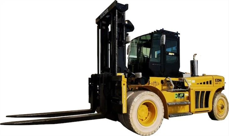 18 Tuj Forklift Cav Diesel Cummins