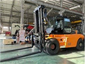 16 Tuj Compact Forklift Truck Socma Tshuab